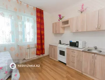 1-бөлмелі пәтер, қабат 2 барлық қабат саны 14, 45 м², Посуточно, 6-нобай