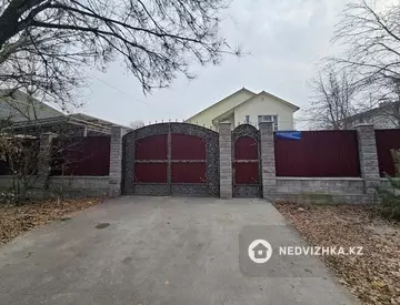 6-бөлмелі үй, 10.5 соттық, 249 м², 2-нобай