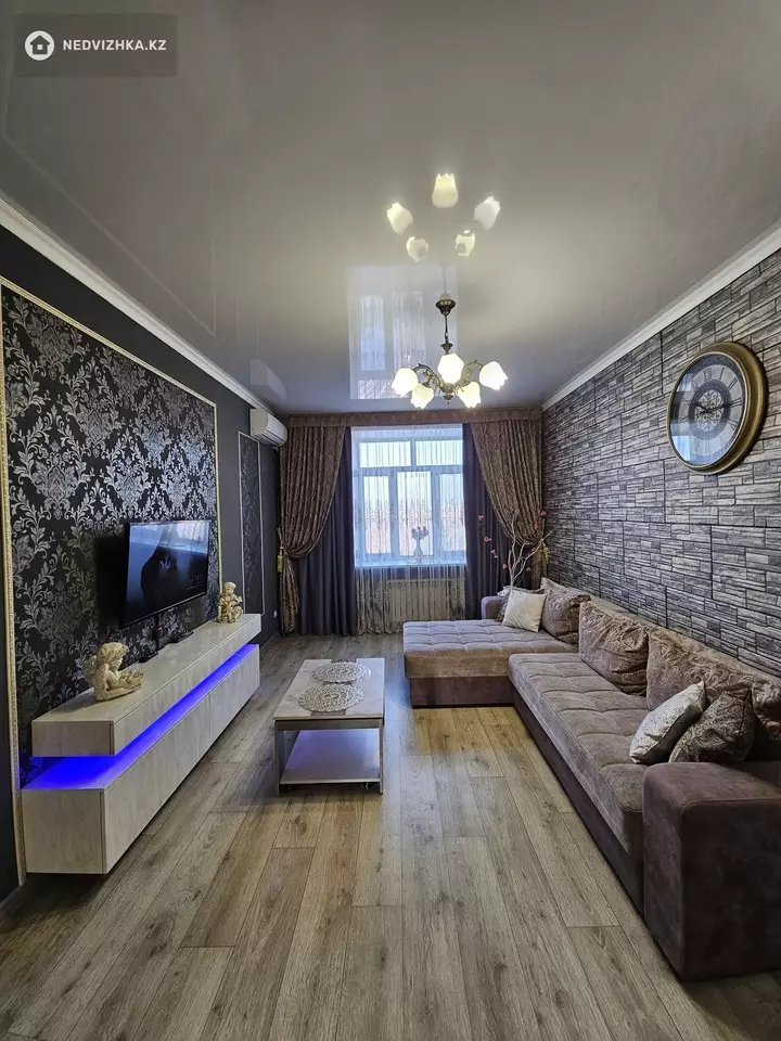 2-комнатная квартира, этаж 5 из 5, 57 м², Посуточно, фотография 4