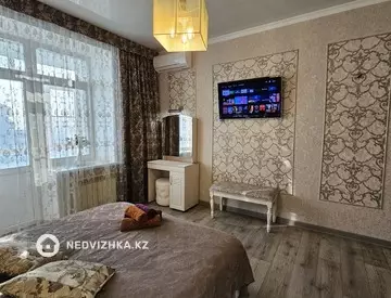 2-комнатная квартира, этаж 5 из 5, 57 м², Посуточно, миниатюра 10