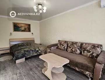 1-бөлмелі пәтер, қабат 5 барлық қабат саны 5, 32 м², Посуточно, 6-нобай