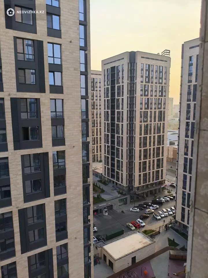 2-комнатная квартира, этаж 10 из 20, 45 м²