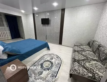 1-комнатная квартира, этаж 1 из 9, 40 м², Посуточно, миниатюра 6