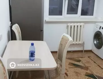 3-комнатная квартира, этаж 4 из 5, 65 м², На длительный срок