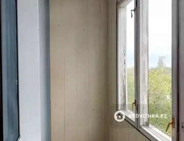 1-комнатная квартира, этаж 7 из 7, 40 м², Посуточно, миниатюра 4