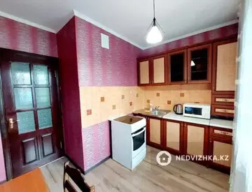 1-комнатная квартира, этаж 7 из 7, 40 м², Посуточно, миниатюра 7