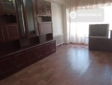 2-комнатная квартира, этаж 4 из 4, 48 м², На длительный срок, миниатюра 1
