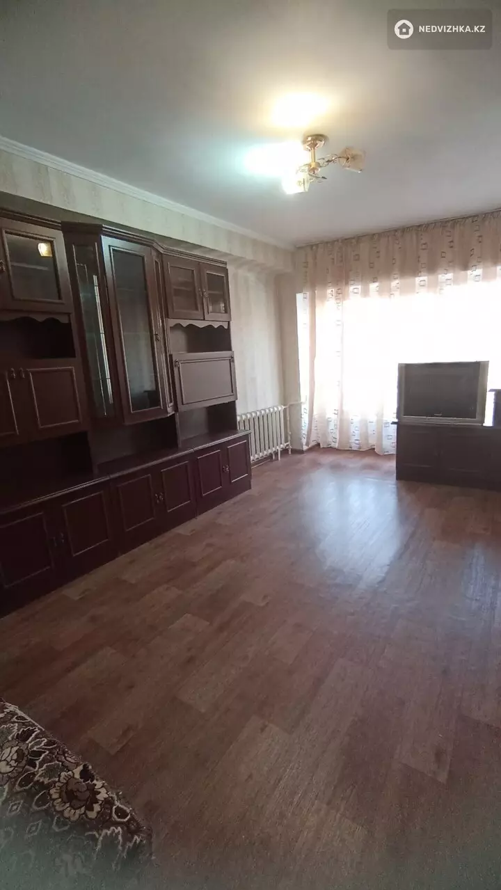 2-комнатная квартира, этаж 4 из 4, 48 м², На длительный срок