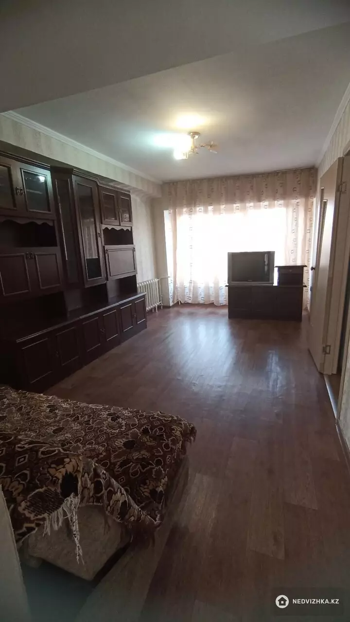 2-комнатная квартира, этаж 4 из 4, 48 м², На длительный срок, фотография 3