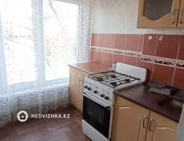 2-комнатная квартира, этаж 4 из 4, 48 м², На длительный срок, миниатюра 4