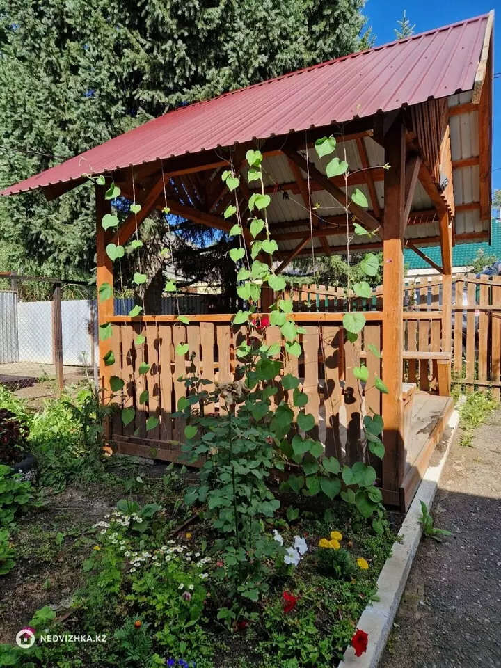 2-комнатная квартира, этаж 1 из 1, 52 м², фотография 4