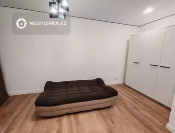 1-комнатная квартира, этаж 5 из 5, 49 м², На длительный срок