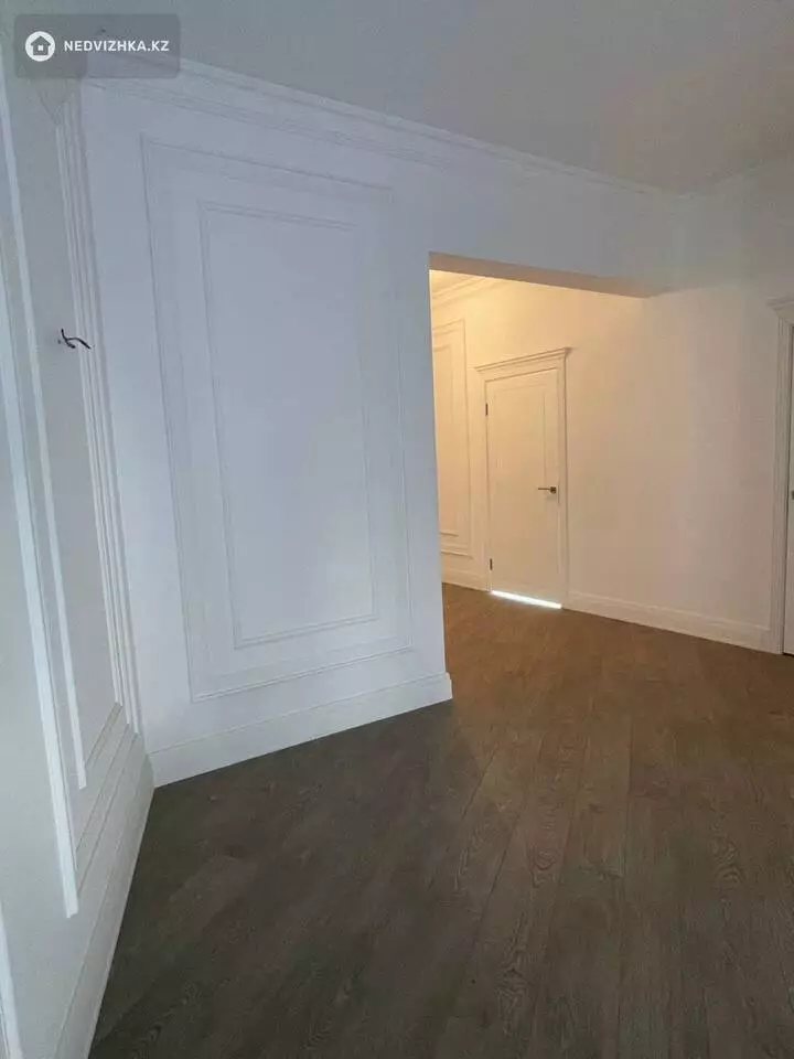 5-комнатный дом, 9 соток, 417 м², фотография 3