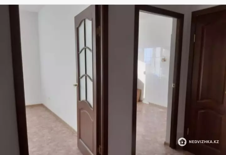 2-комнатная квартира, этаж 6 из 9, 56 м², фотография 2
