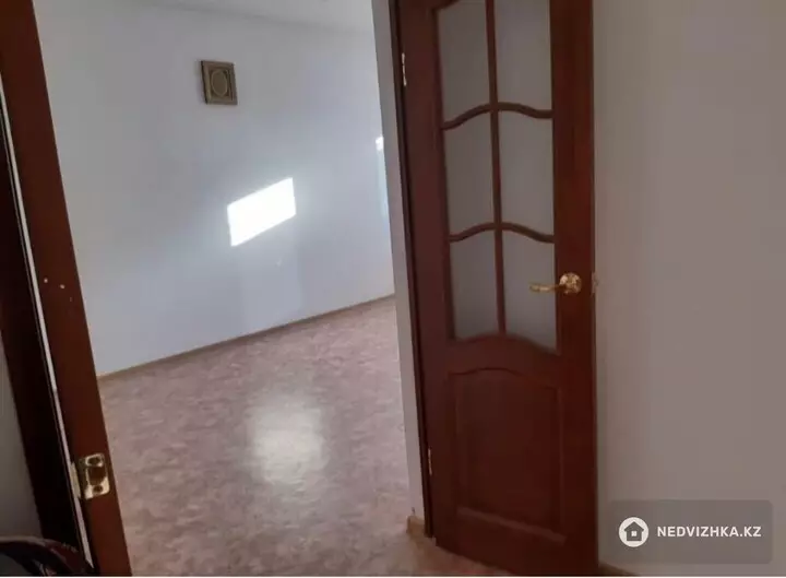 2-комнатная квартира, этаж 6 из 9, 56 м², фотография 4
