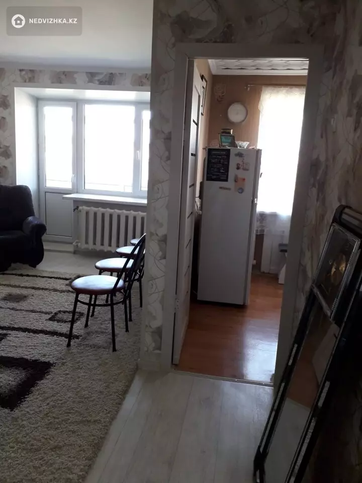 3-комнатная квартира, этаж 5 из 5, 59 м², фотография 2