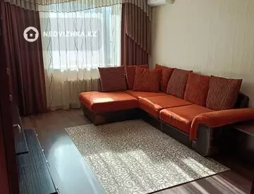 1-комнатная квартира, этаж 12 из 12, 45 м², Посуточно