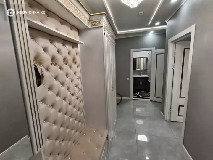 1-комнатная квартира, этаж 12 из 12, 45 м², фотография 4