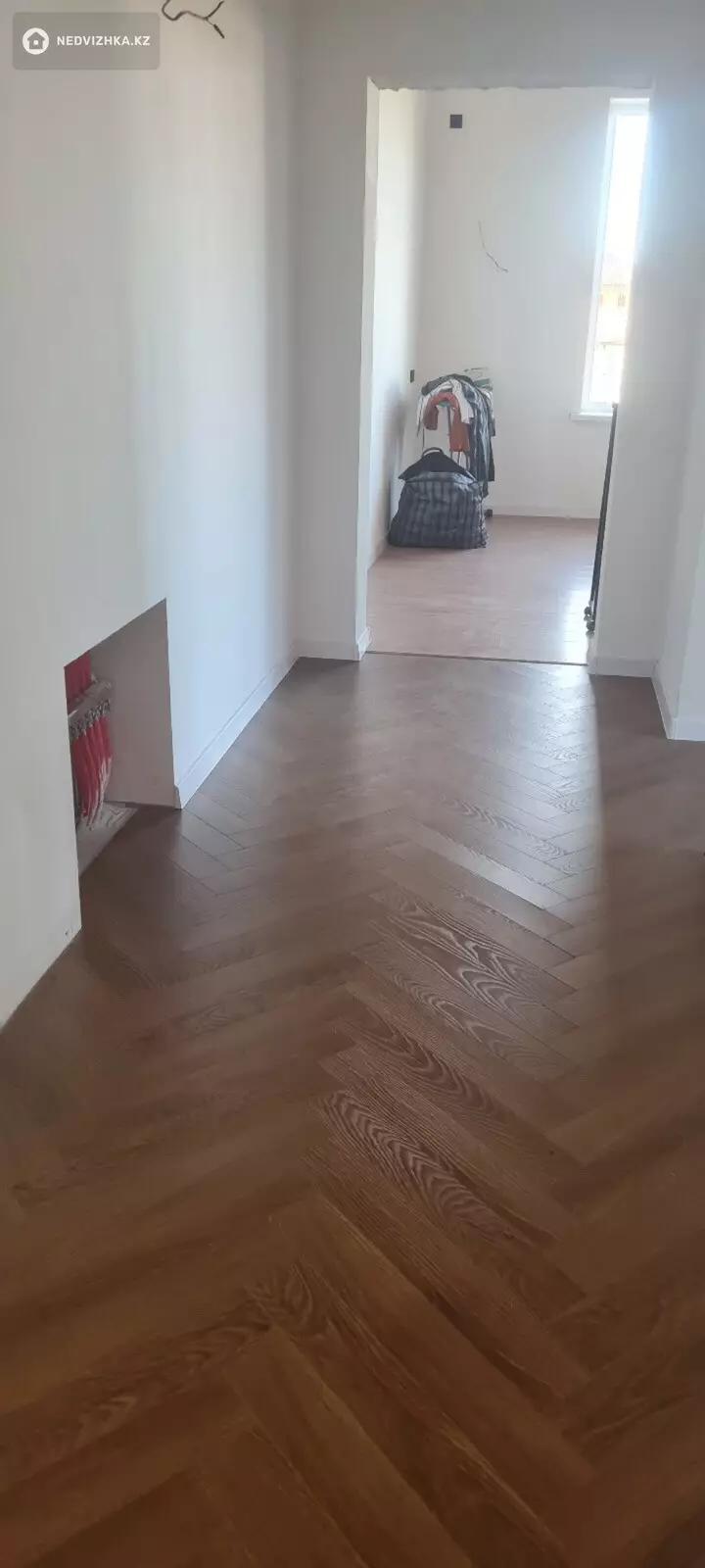 7-комнатный дом, 10 соток, 300 м², фотография 5