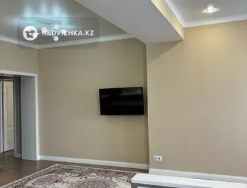 2-комнатная квартира, этаж 6 из 12, 74 м², миниатюра 3