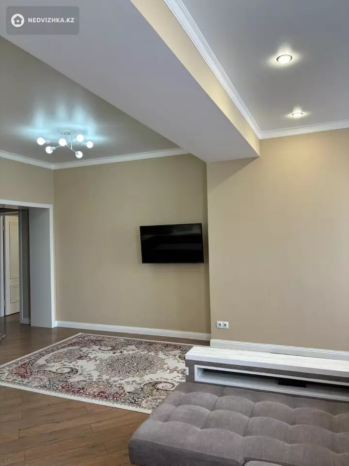 2-комнатная квартира, этаж 6 из 12, 74 м², фотография 3