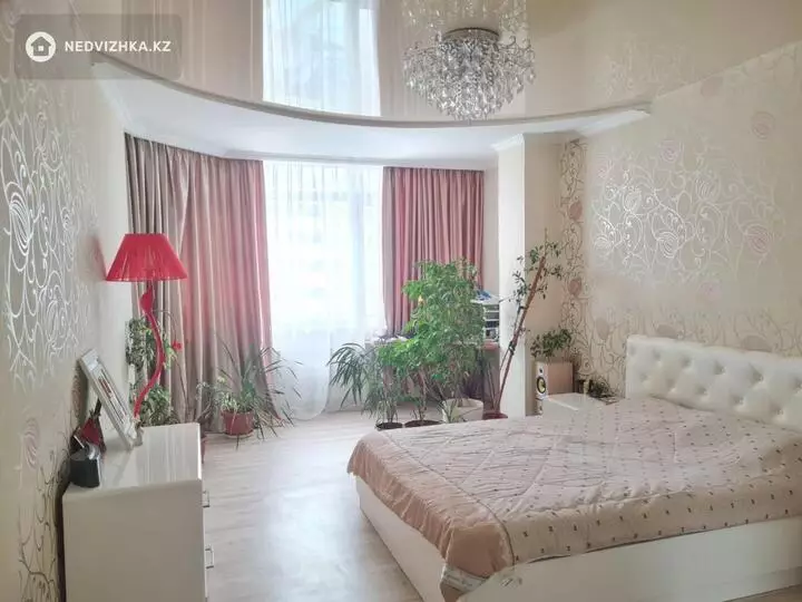 3-комнатная квартира, этаж 6 из 9, 90 м²
