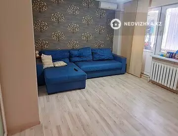 3-комнатная квартира, этаж 6 из 9, 90 м², миниатюра 3