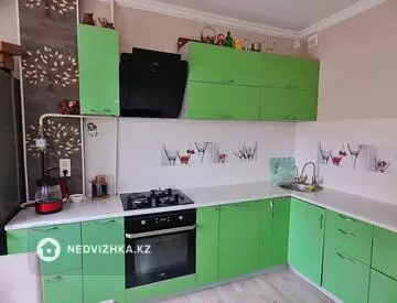 3-комнатная квартира, этаж 6 из 9, 90 м², миниатюра 6