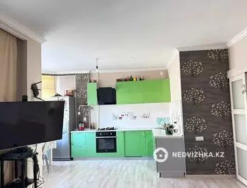 3-комнатная квартира, этаж 6 из 9, 90 м², миниатюра 5