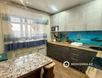 2-комнатная квартира, этаж 5 из 5, 50 м², миниатюра 4
