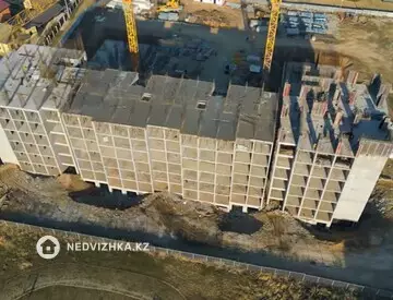 2-комнатная квартира, этаж 7 из 9, 43 м², миниатюра 3