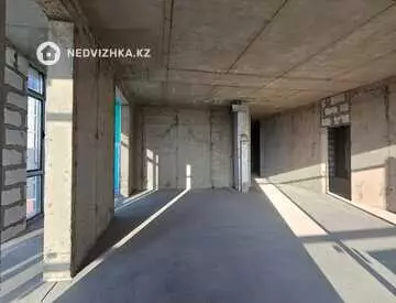4-комнатная квартира, этаж 11 из 12, 155 м²