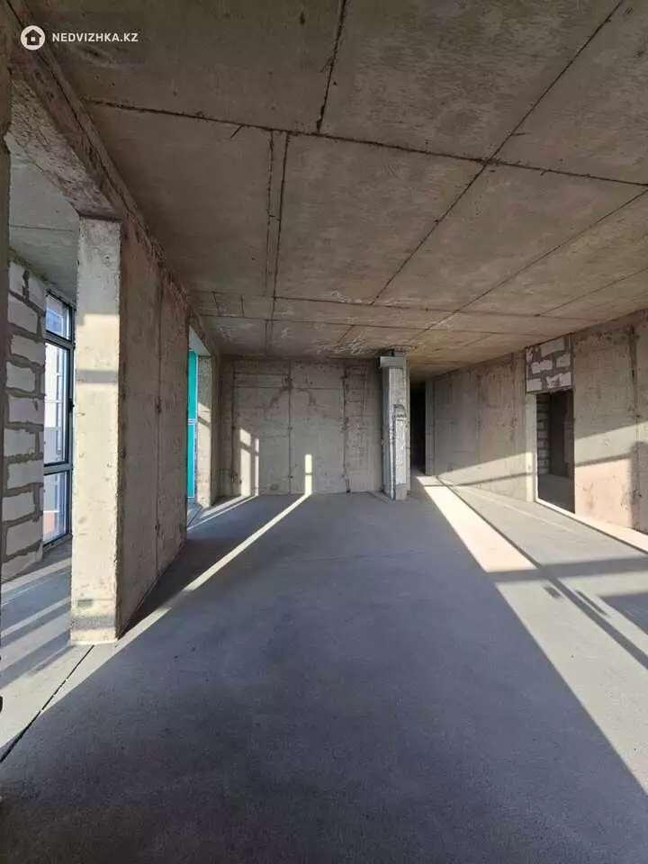 4-комнатная квартира, этаж 11 из 12, 155 м², 2-фотосурет