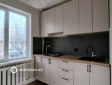 1-комнатная квартира, этаж 1 из 5, 32 м²