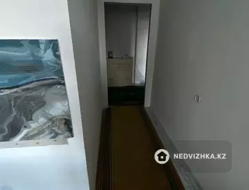 2-комнатная квартира, этаж 3 из 12, 64 м², миниатюра 3