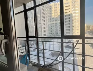 2-комнатная квартира, этаж 3 из 12, 64 м², миниатюра 7