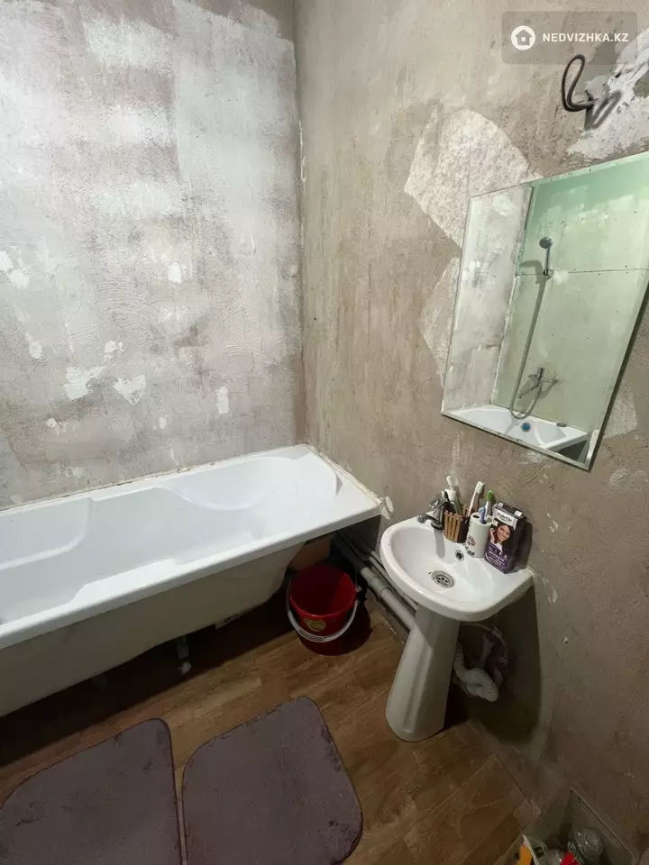 2-комнатная квартира, этаж 3 из 12, 64 м², фотография 5