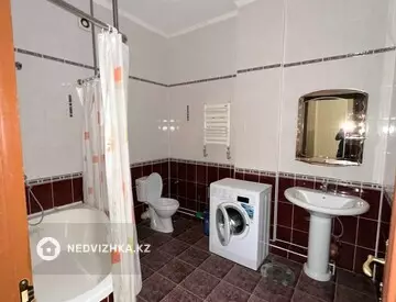 5-комнатная квартира, этаж 4 из 13, 250 м², миниатюра 12