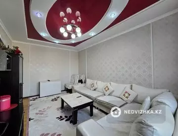 4-комнатная квартира, этаж 6 из 9, 96 м², миниатюра 1