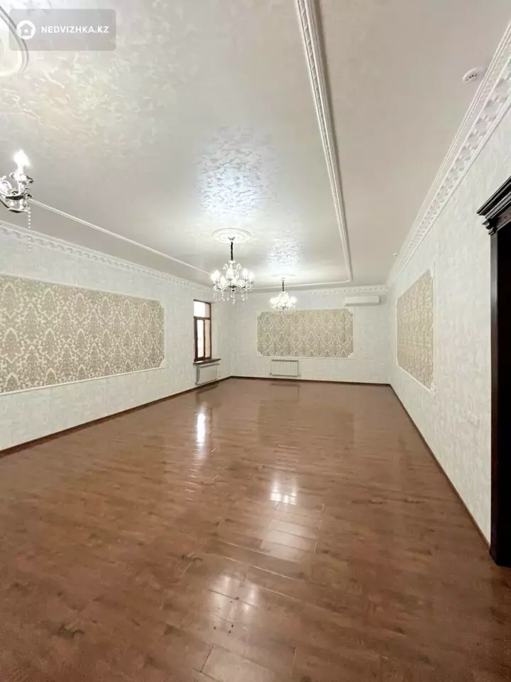 9-комнатный дом, 12 соток, 500 м², фотография 5