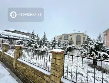 9-комнатный дом, 12 соток, 500 м², миниатюра 1