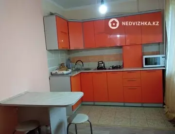 1-комнатная квартира, этаж 8 из 9, 44 м², На длительный срок