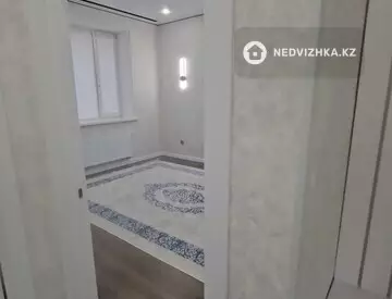 1-комнатная квартира, этаж 1 из 12, 36 м², миниатюра 5