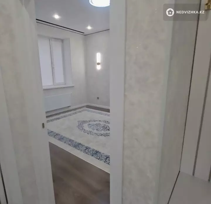 1-комнатная квартира, этаж 1 из 12, 36 м², фотография 5