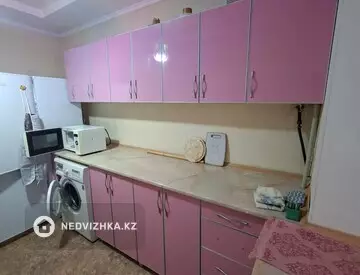 3-комнатная квартира, этаж 2 из 5, 97 м², На длительный срок, миниатюра 11