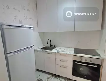 2-комнатная квартира, этаж 5 из 24, 55 м², миниатюра 12