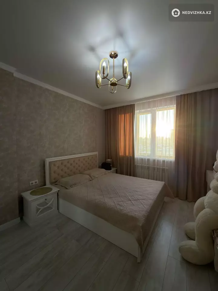2-комнатная квартира, этаж 7 из 10, 60 м², фотография 2
