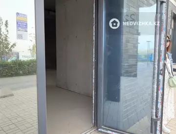 Помещение, этаж 2 из 2, В жилом доме, 212 м²