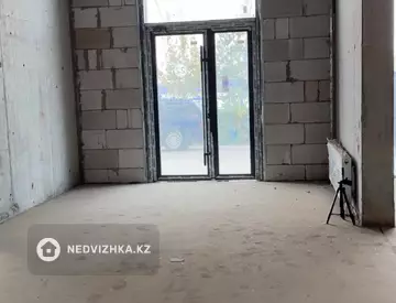 Помещение, этаж 2 из 2, В жилом доме, 212 м²