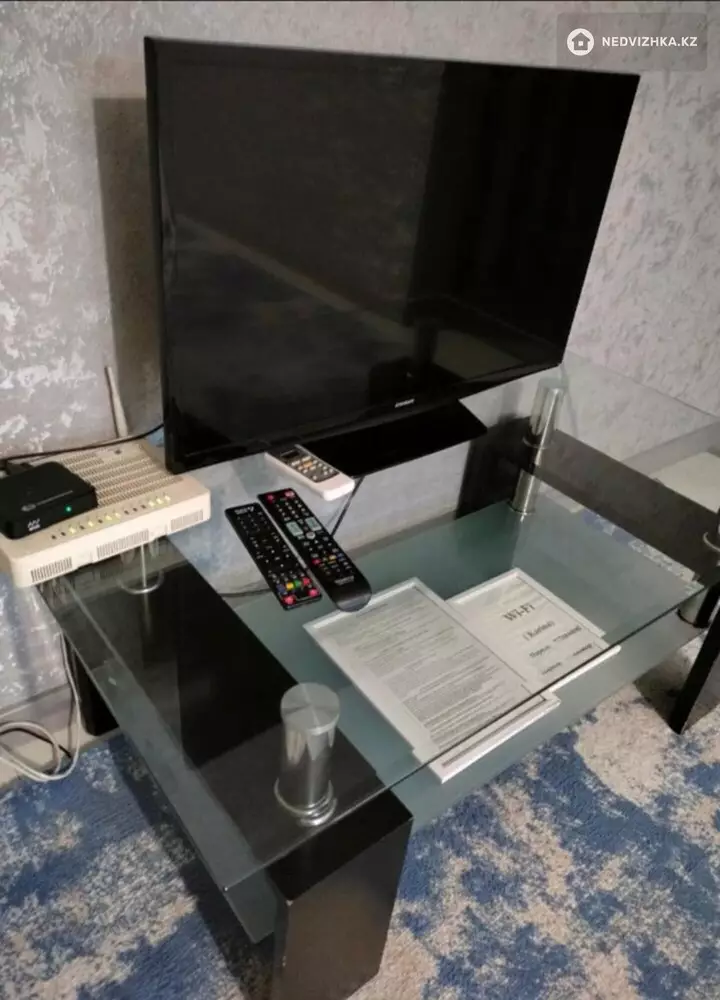 1-бөлмелі пәтер, қабат 4 барлық қабат саны 4, 33 м², Посуточно, 3-фотосурет